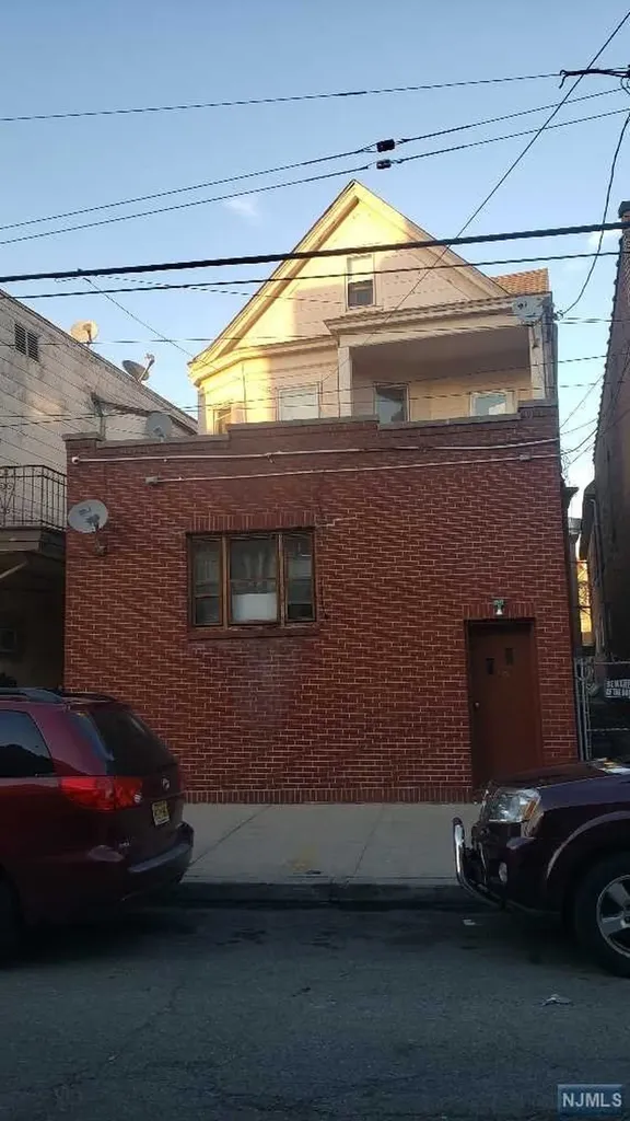 194 Dayton Avenue Passaic NJ 07055