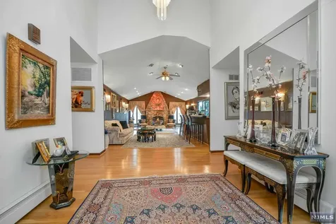 32 Bodie Road Wayne NJ 07470