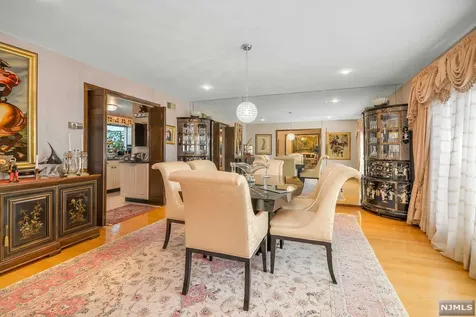 32 Bodie Road Wayne NJ 07470