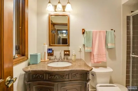 32 Bodie Road Wayne NJ 07470
