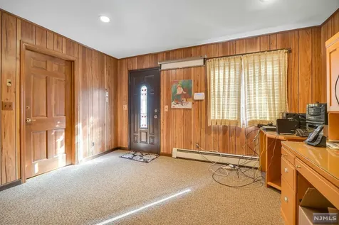 32 Bodie Road Wayne NJ 07470