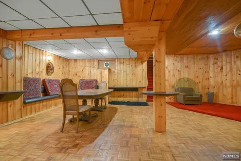 32 Bodie Road Wayne NJ 07470