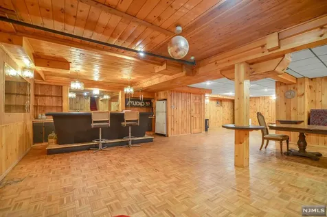 32 Bodie Road Wayne NJ 07470