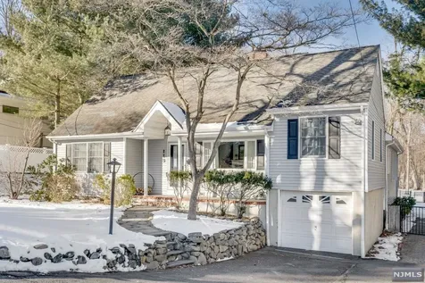119 Hollywood Avenue Ho-Ho-Kus NJ 07423