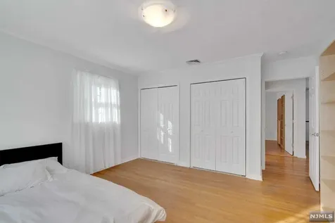 119 Hollywood Avenue Ho-ho-kus NJ 07423