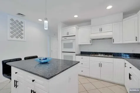 119 Hollywood Avenue Ho-ho-kus NJ 07423