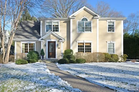 715 Hillcrest Road Ridgewood NJ 07450