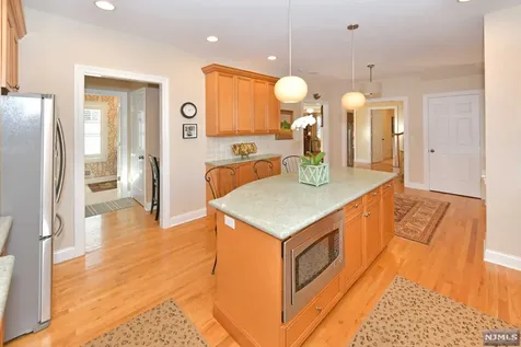 715 Hillcrest Road Ridgewood NJ 07450