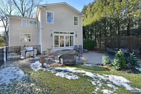 715 Hillcrest Road Ridgewood NJ 07450