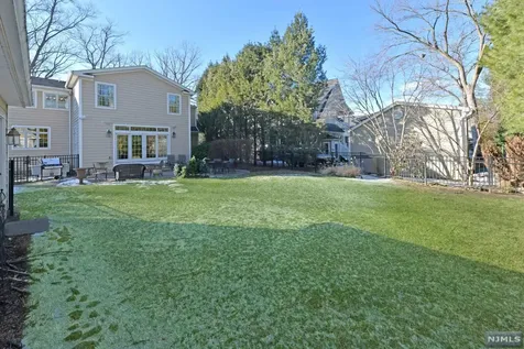 715 Hillcrest Road Ridgewood NJ 07450
