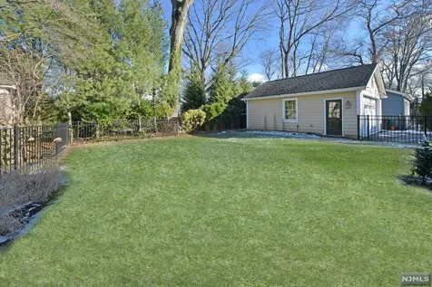 715 Hillcrest Road Ridgewood NJ 07450