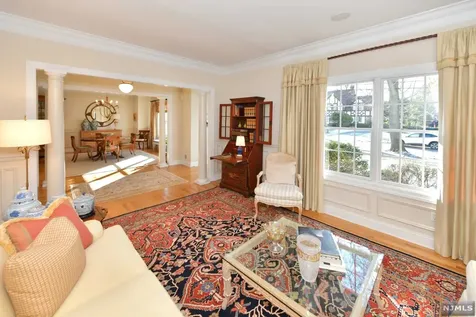 715 Hillcrest Road Ridgewood NJ 07450