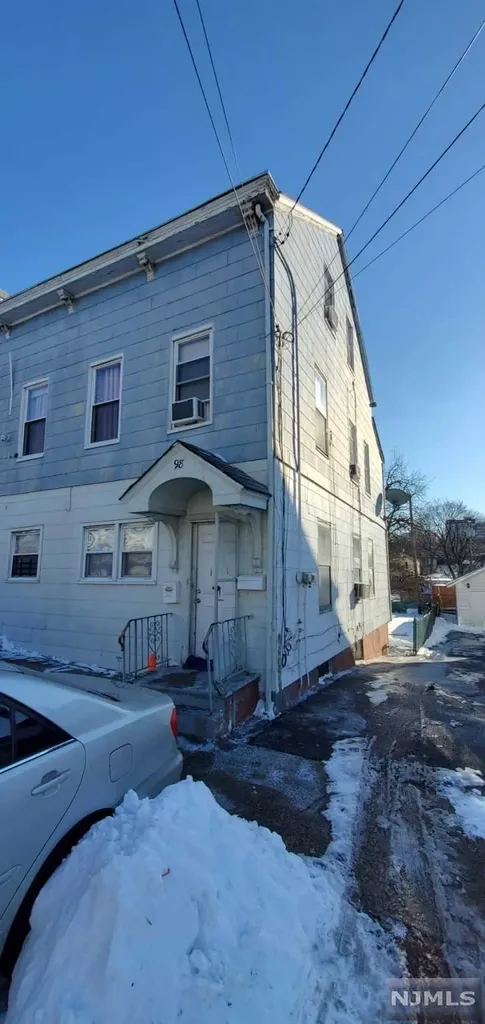 98 Murray Avenue Paterson NJ 07501