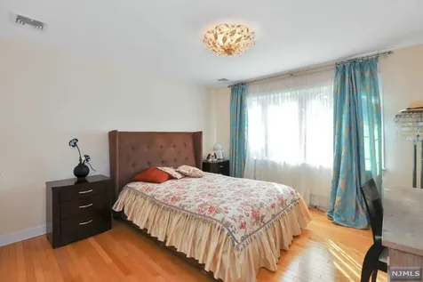 47 Euclid Road Fort Lee NJ 07024