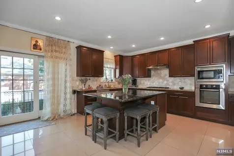 47 Euclid Road Fort Lee NJ 07024