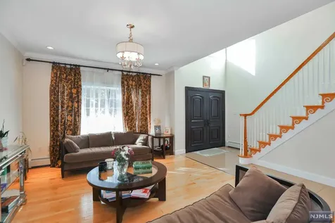 47 Euclid Road Fort Lee NJ 07024
