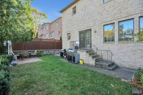 47 Euclid Road Fort Lee NJ 07024