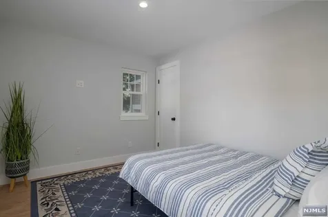 17 Hillside Avenue Livingston NJ 07039