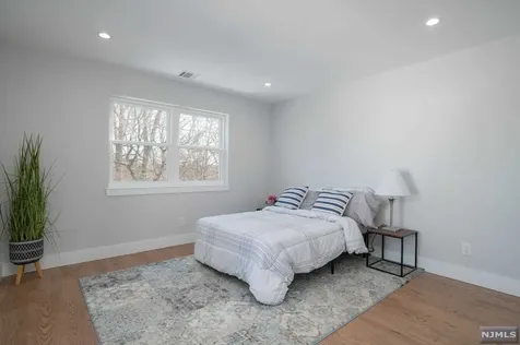 17 Hillside Avenue Livingston NJ 07039
