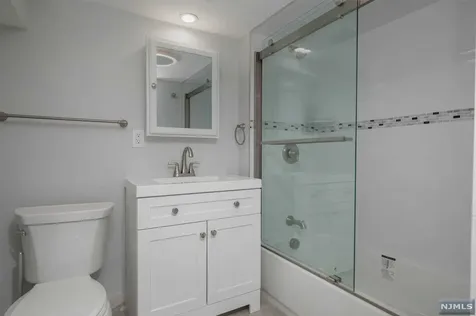 17 Hillside Avenue Livingston NJ 07039