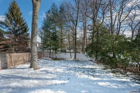 17 Hillside Avenue Livingston NJ 07039