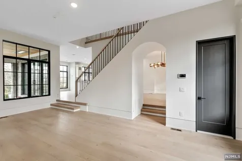 385 Hillside Avenue Alpine NJ 07620