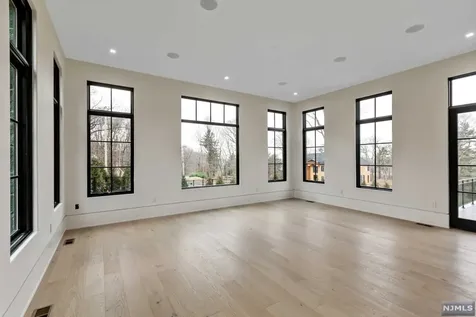 385 Hillside Avenue Alpine NJ 07620