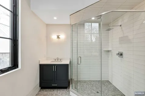 385 Hillside Avenue Alpine NJ 07620