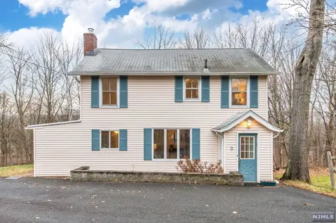 3 Morris Place Montville Township NJ 07082