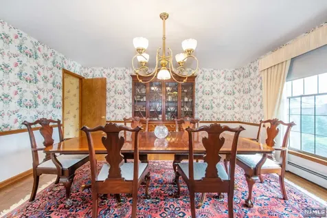 544 Farview Court Wyckoff NJ 07481