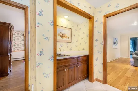 544 Farview Court Wyckoff NJ 07481