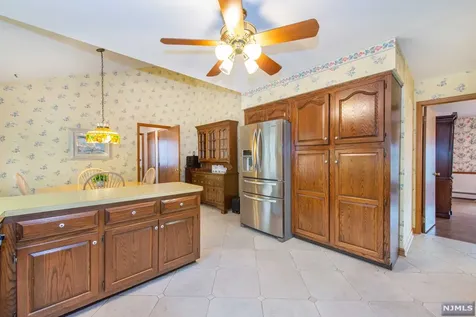 544 Farview Court Wyckoff NJ 07481