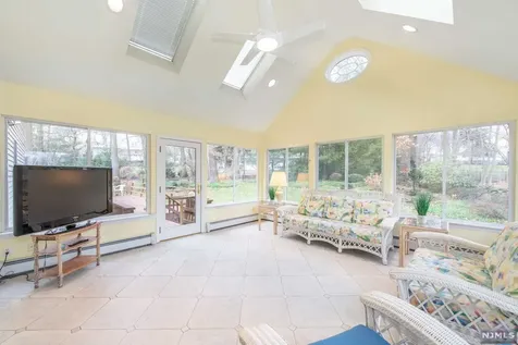 544 Farview Court Wyckoff NJ 07481