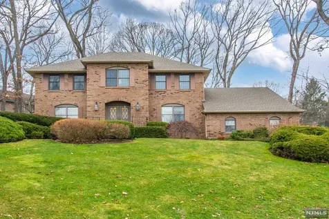 544 Farview Court Wyckoff NJ 07481
