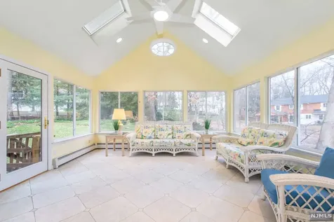 544 Farview Court Wyckoff NJ 07481
