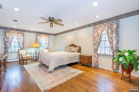 544 Farview Court Wyckoff NJ 07481