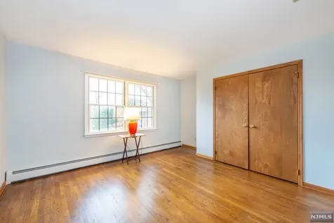 544 Farview Court Wyckoff NJ 07481