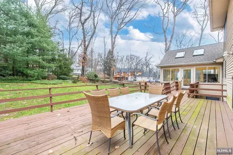 544 Farview Court Wyckoff NJ 07481