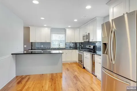 4 Henoch Avenue Clifton NJ 07013