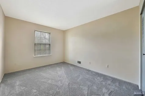 223 Larch Lane Mahwah NJ 07430