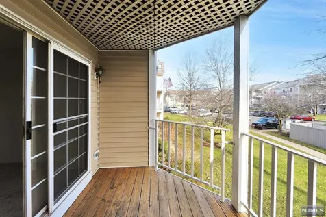 223 Larch Lane Mahwah NJ 07430