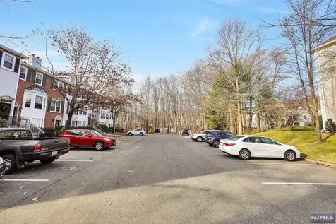 223 Larch Lane Mahwah NJ 07430