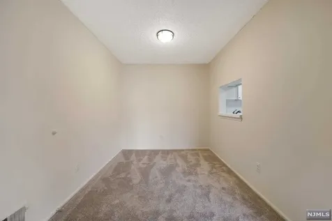 223 Larch Lane Mahwah NJ 07430