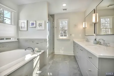 155 Phelps Road Ridgewood NJ 07450