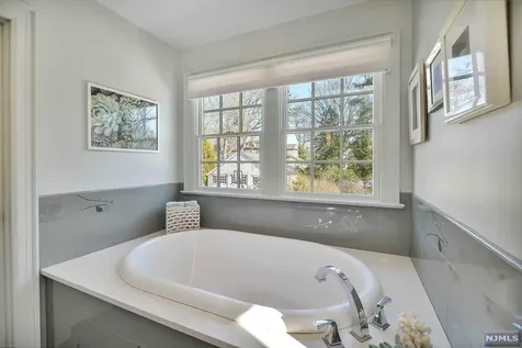 155 Phelps Road Ridgewood NJ 07450