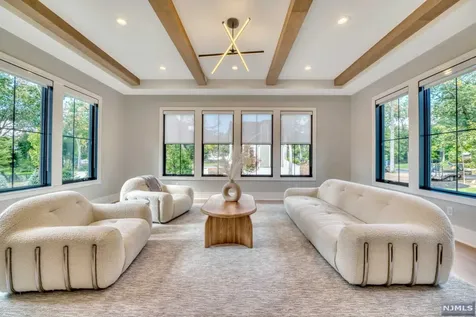 220 Mulberry Way Franklin Lakes NJ 07417