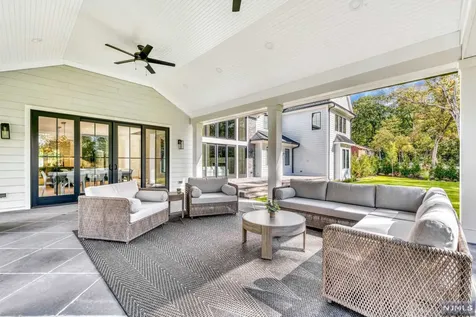 220 Mulberry Way Franklin Lakes NJ 07417