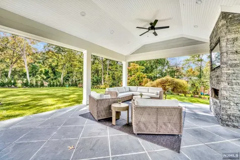 220 Mulberry Way Franklin Lakes NJ 07417
