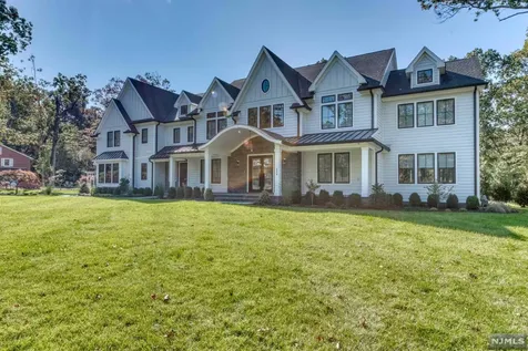 220 Mulberry Way Franklin Lakes NJ 07417