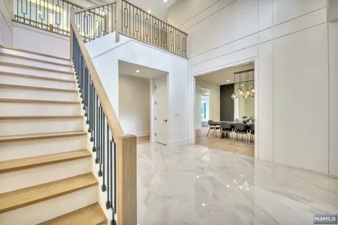 220 Mulberry Way Franklin Lakes NJ 07417